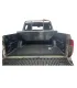 Caja de herramientas lateral de aluminio inoxidable instalada en la cama de una camioneta