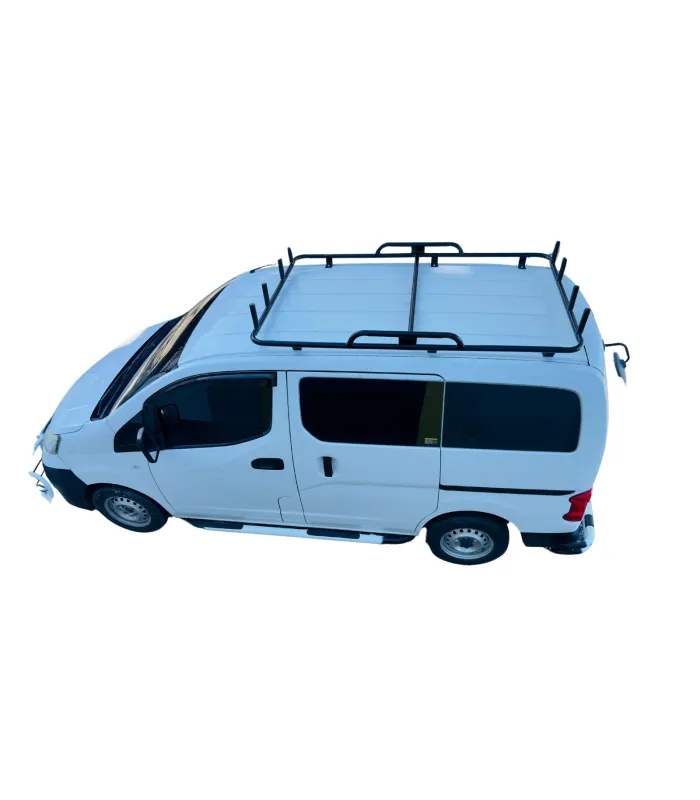 Estribos Laterales Nissan NV200