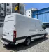 Kit de protección completo con defensas y estribos en una van JAC Sunray.