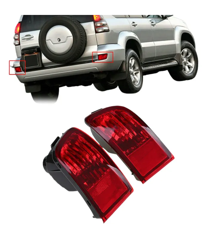 Toyota Prado (J120) vista trasera, con los reflectores de bumper listos para ser instalados.