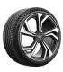 Neumático Michelin Pilot Sport 4 SUV 245/45R21 con máximo agarre en seco y mojado.