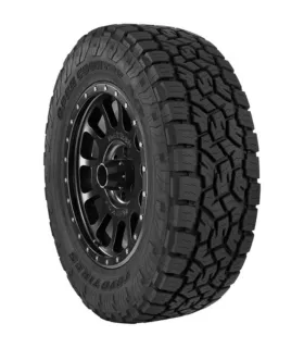 Neumático Todoterreno Goma 245/60R20 Toyo Open Country A/T III con montura y alineación gratis en Santo Domingo