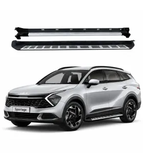 Estribos Laterales Running Boards Kia Sportage 2023 2024 2025 2026, presenta estribos instalados.