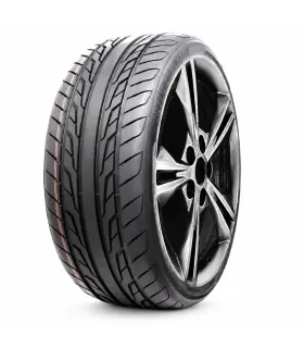 Neumático Delmax Ultra Sport 235 45 R20 alto desempeño