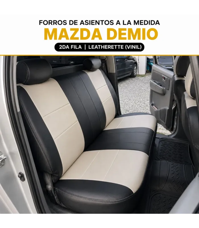 Interior Mazda Demio con forros de asientos leatherette