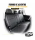 Interior Toyota Land Cruiser con forros de asientos leatherette