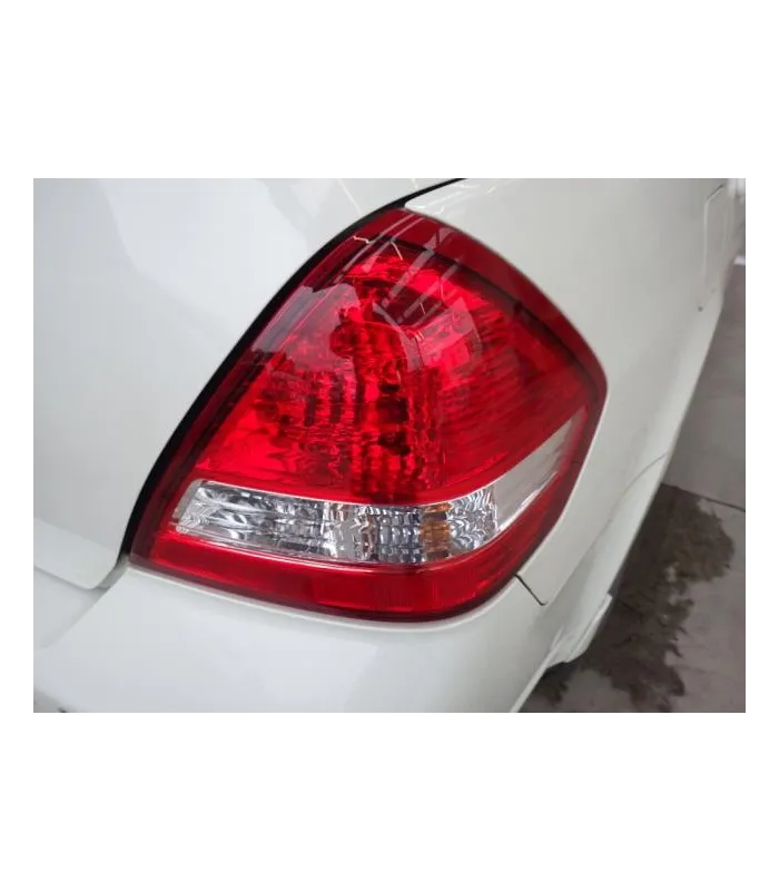 Nissan Tiida 2007-2011 Farol Esquinero Trasero izquierdo o derecho Tipo Original 