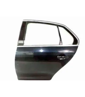 Toyota Camry SE 2014 Puerta Trasera Izquierda o Derecha Usada
