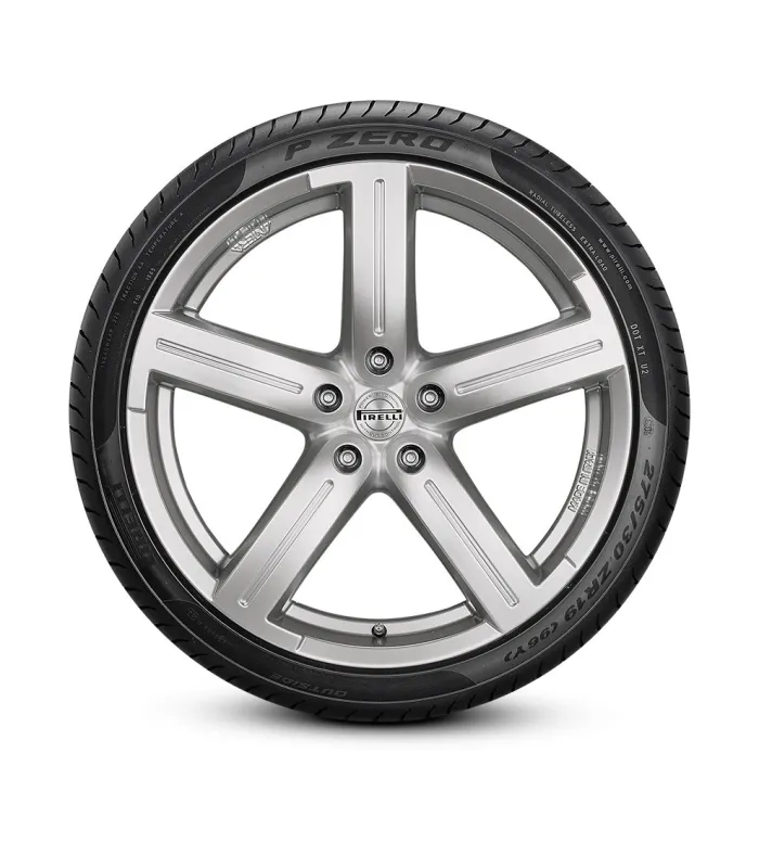 Goma 295/35ZR19 Pirelli P ZERO con Montura y Alineación Gratis en Santo Domingo