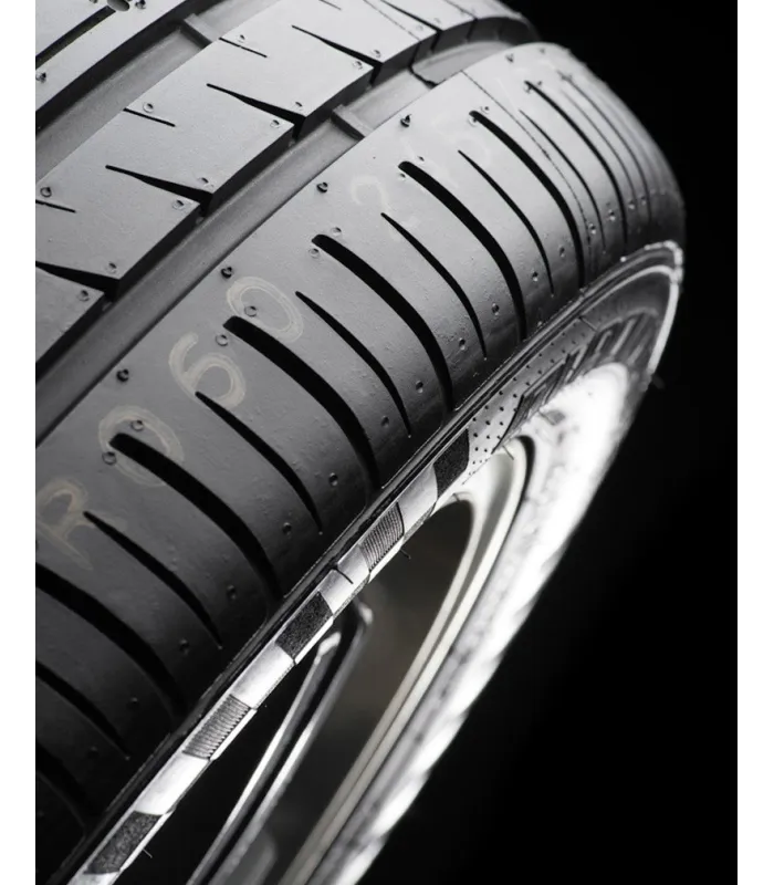Goma 205/65R16 Blacklion BU66 Neumático Ultra Alto Desempeño para Carro Montura y Balanceo Gratis en Santo Domingo