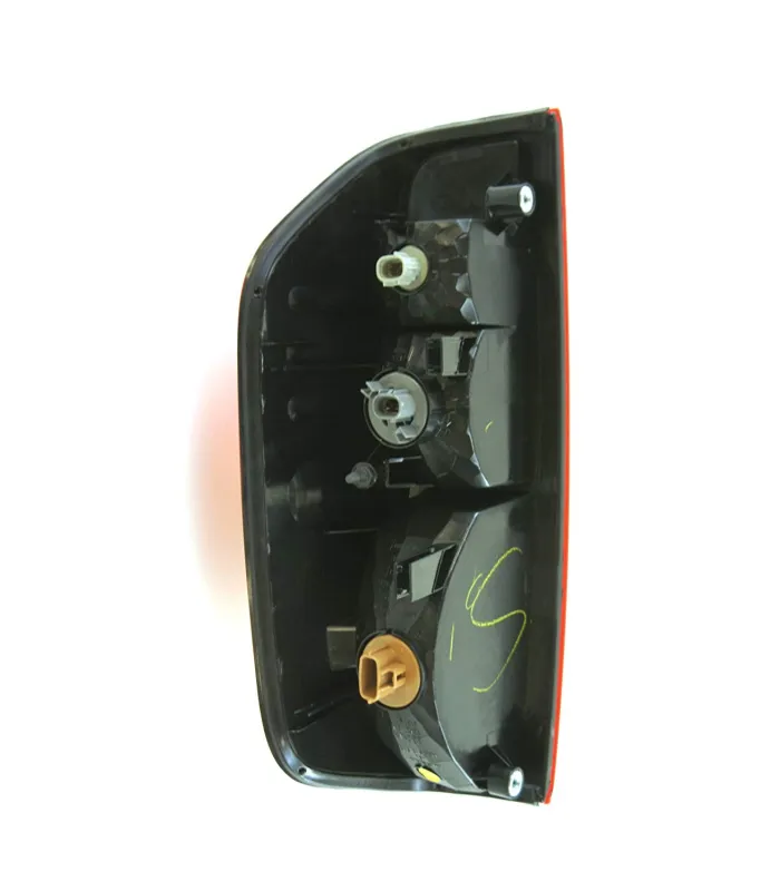 Nissan Frontier 2005-2014-Farol Trasero